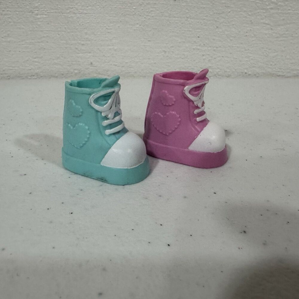 Lotta Looks Doll Shoes Pink Blue Sneakers Hearts Fashion Accessory Lot